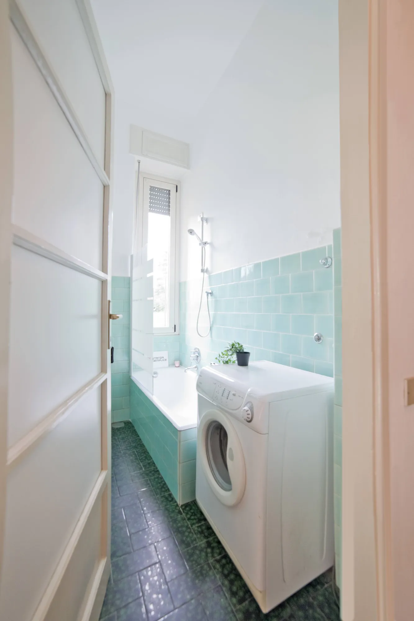 Private room in Lecco photo 5